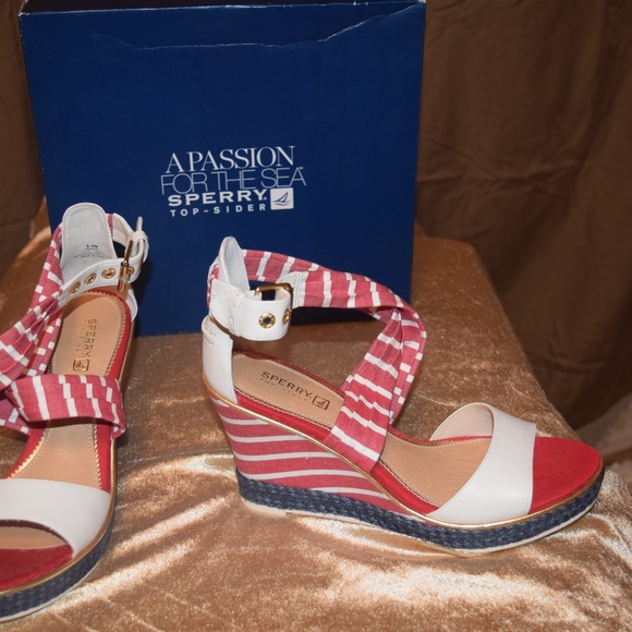 Sandals - Picture 2 of 2